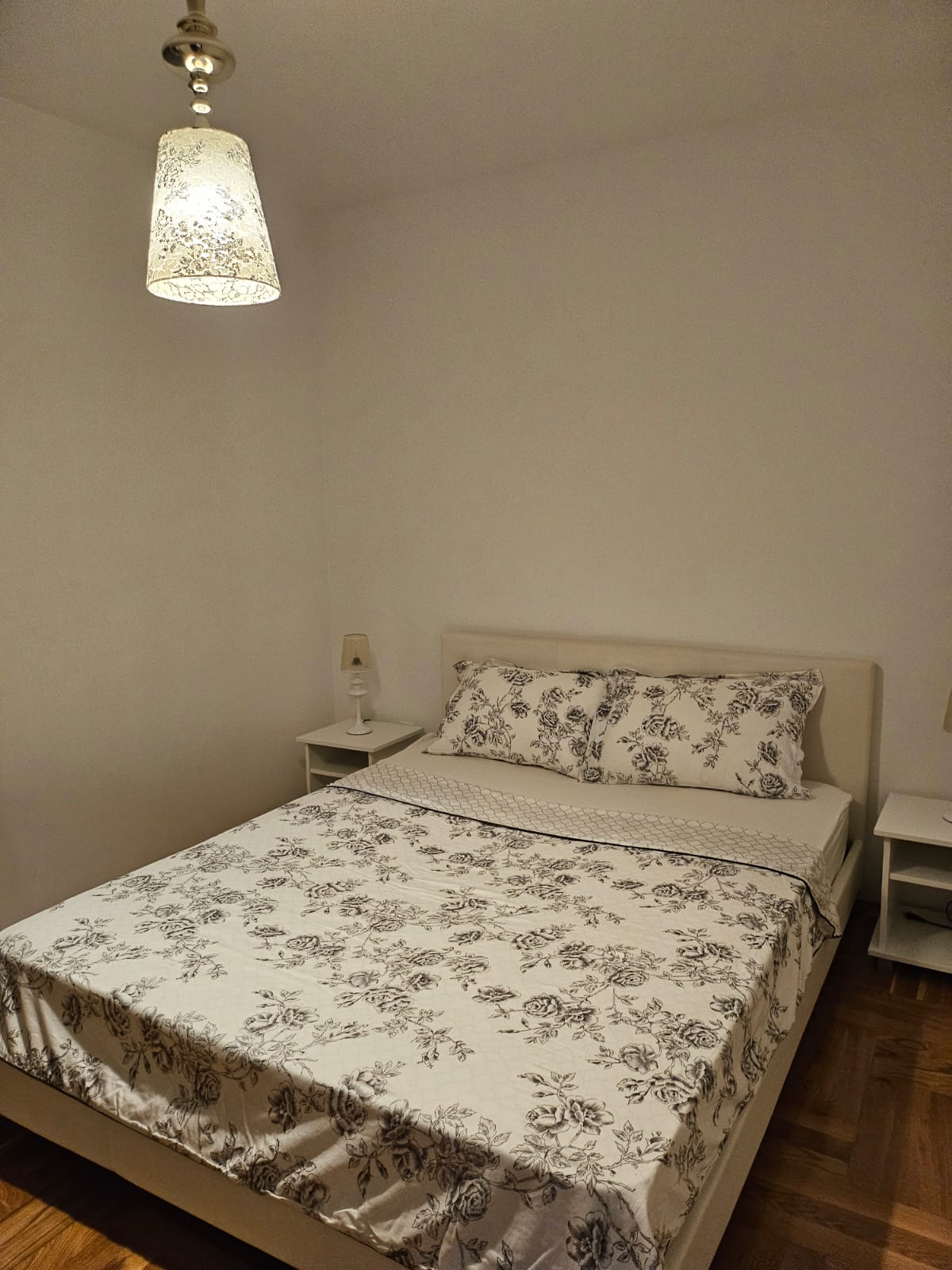 Купить двухкомнатную квартиру Петровац, Будва - спальня