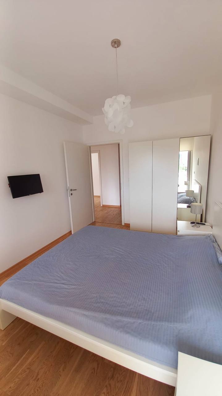 Купить 2-х комнатную квартиру в Будве - большая спальня